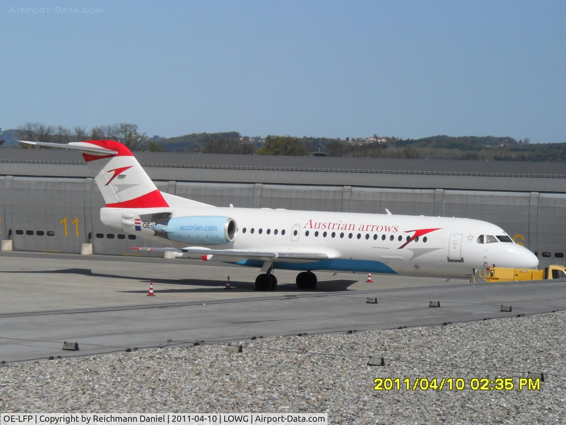 OE-LFP, Fokker 70 (F-28-0070) C/N 11560, Waiting for her next flight to DUS