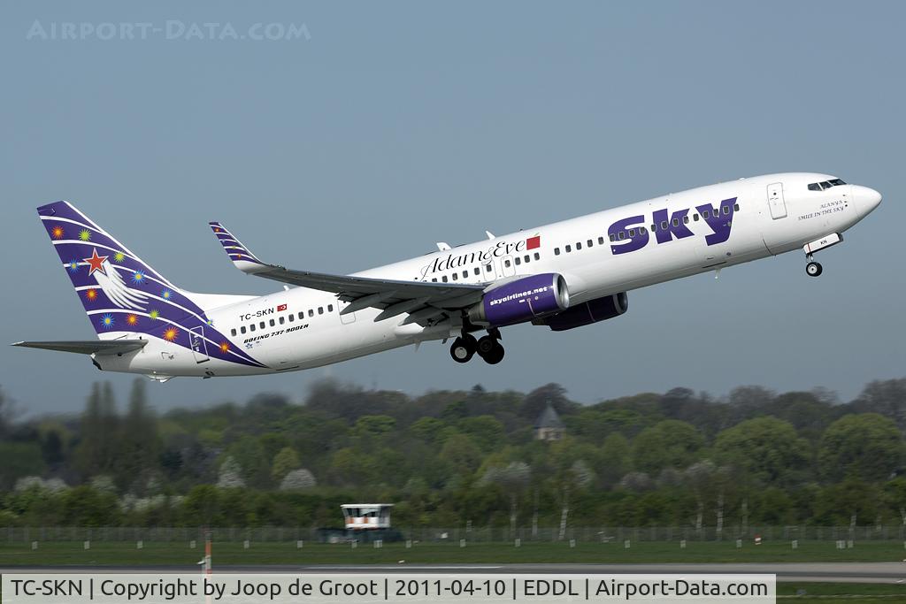 TC-SKN, 2009 Boeing 737-94X/ER C/N 36086, Sky Airlines 'Adam & Eve'