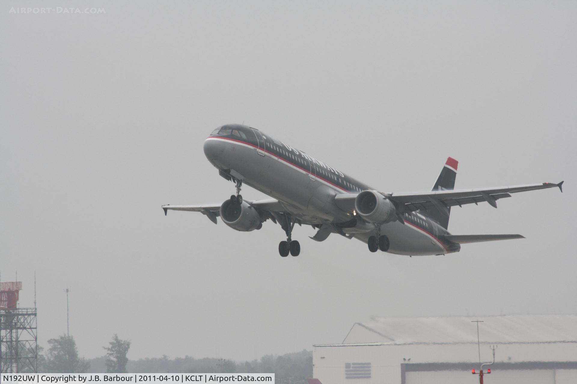 N192UW, 2001 Airbus A321-211 C/N 1496, Cloud cover was less than 1000 AGL