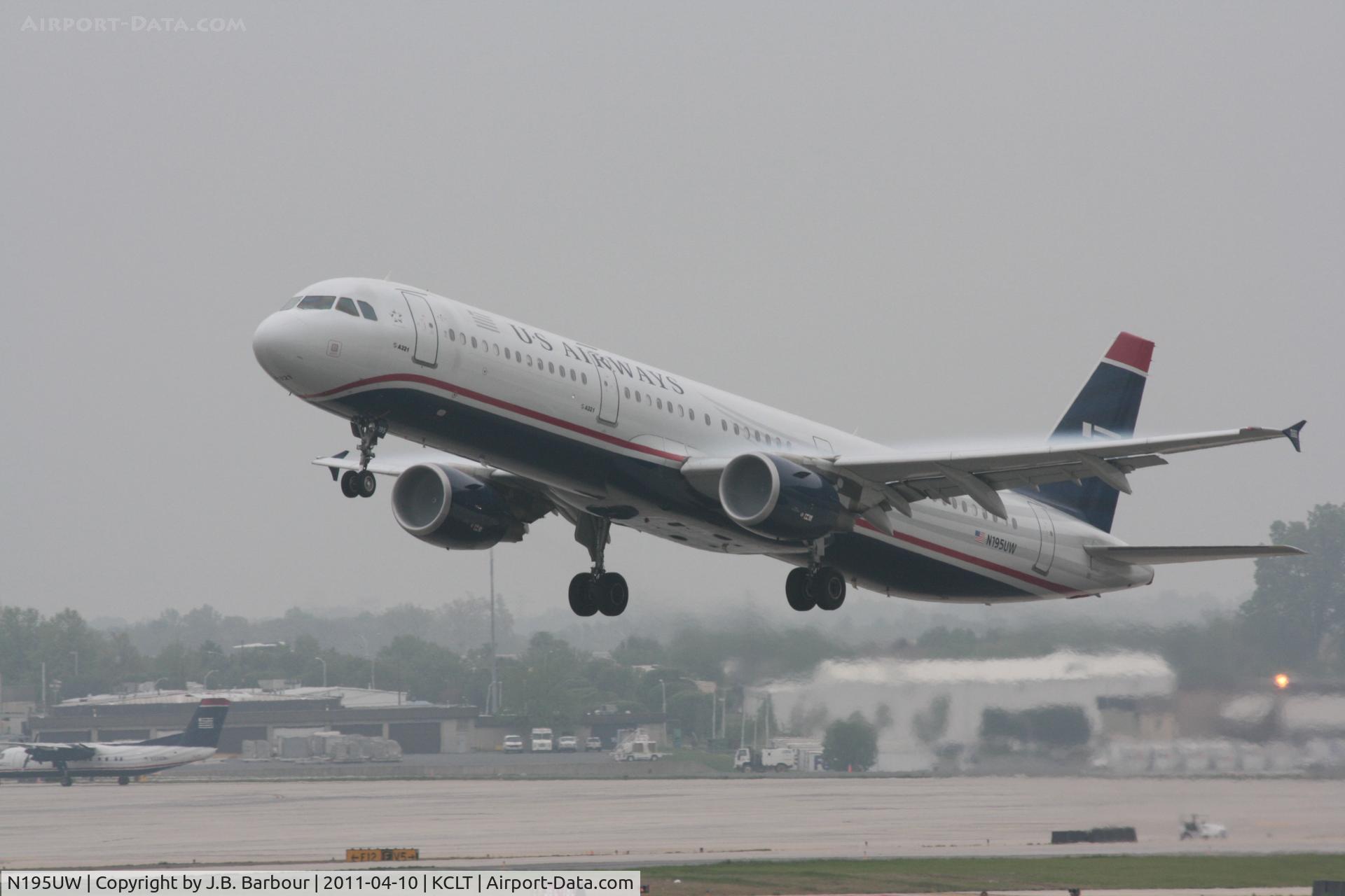 N195UW, 2008 Airbus A321-211 C/N 3633, Cloud cover was less than 1000 AGL