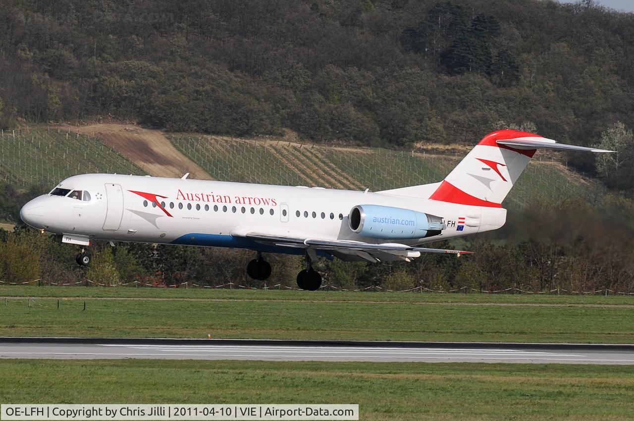 OE-LFH, 1995 Fokker 70 (F-28-0070) C/N 11554, Austrian arrows