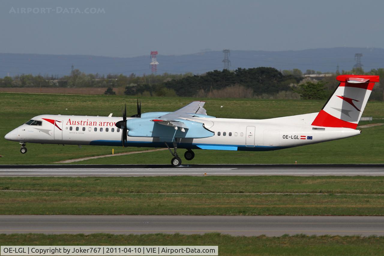 OE-LGL, 2010 De Havilland Canada DHC-8-402Q Dash 8 C/N 4310, Austrian arrows