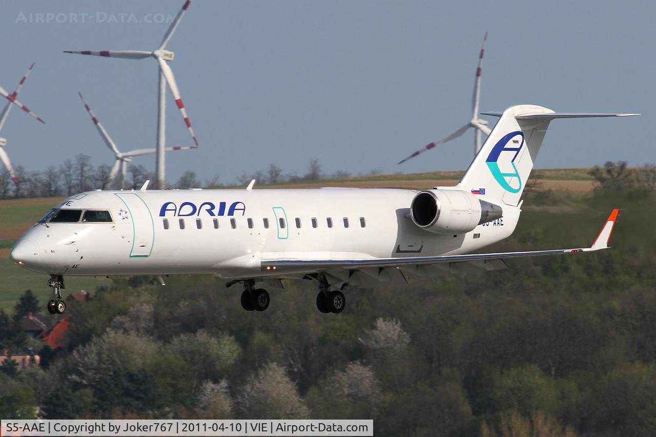S5-AAE, 1998 Canadair CRJ-200LR (CL-600-2B19) C/N 7170, Adria Airways