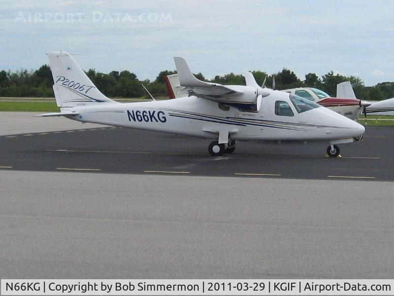 N66KG, 2009 Tecnam P-2006T C/N 006, On the ramp at Winter Haven, FL