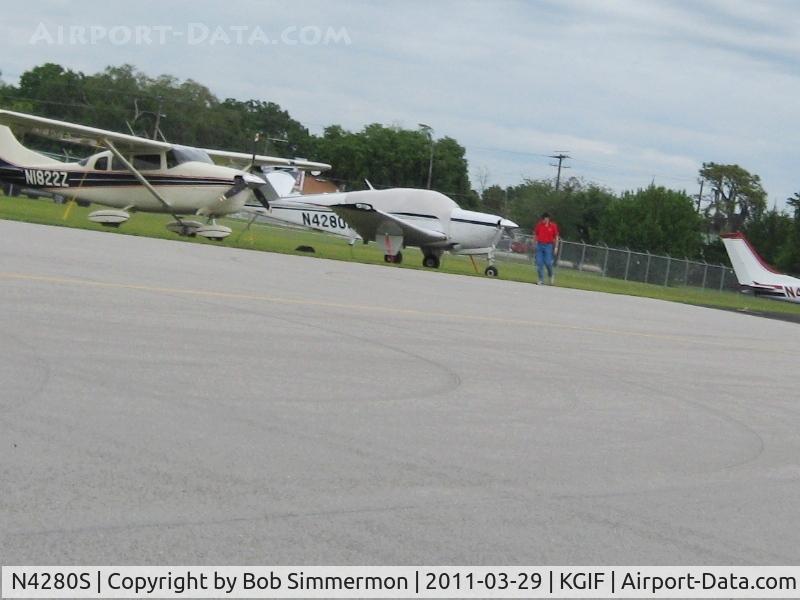 N4280S, 1976 Beech V35B Bonanza C/N D-9969, On the ramp at Winter Haven, FL