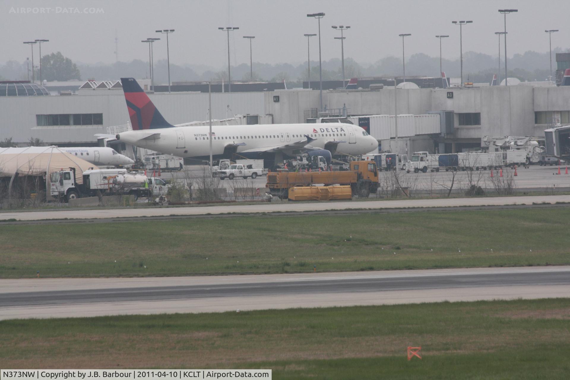 N373NW, 2001 Airbus A320-212 C/N 1641, Cloud cover was less than 1000 AGL