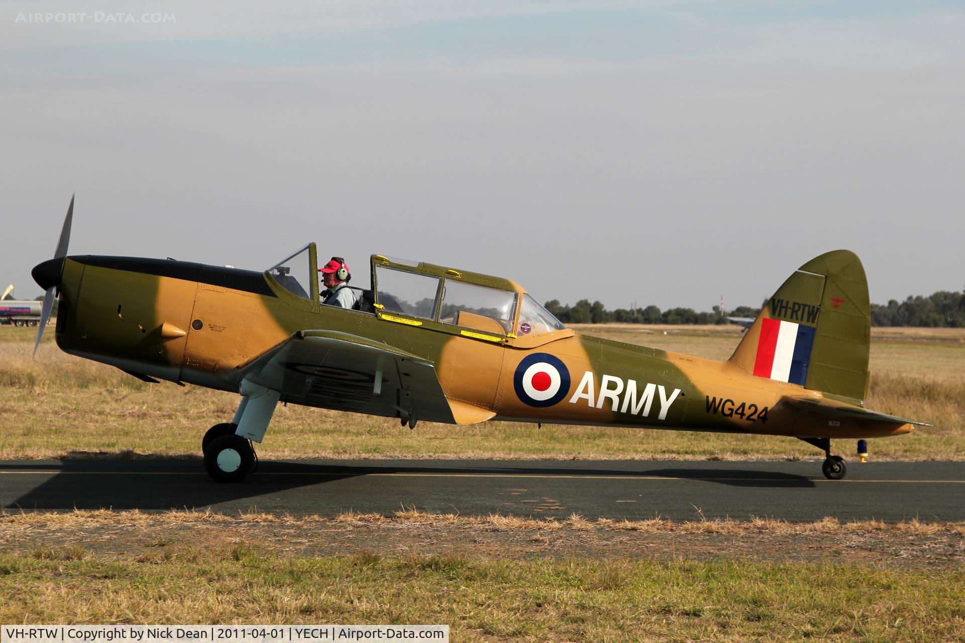 VH-RTW, 1951 De Havilland DHC-1 Chipmunk T.10 C/N C1/0498-DHB.f366, YECH AAAA National fly in 2011