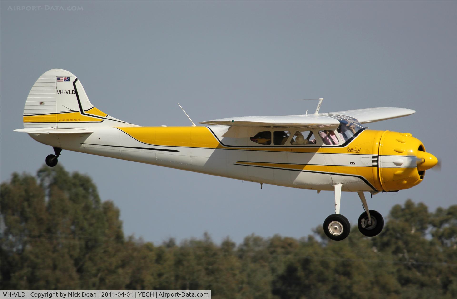VH-VLD, 1953 Cessna 195B Businessliner C/N 16111, YECH AAAA National fly in 2011