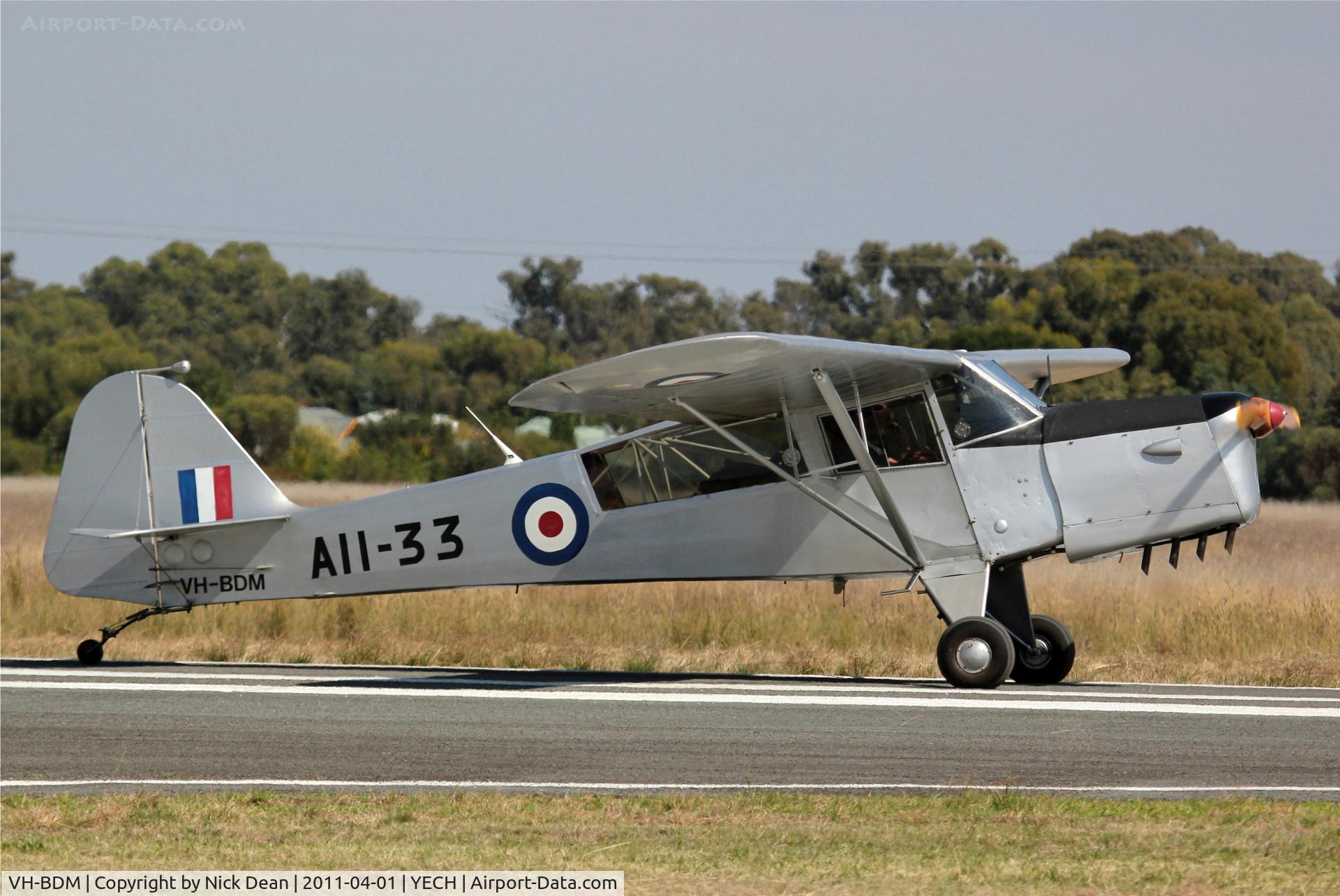 VH-BDM, 1942 Taylorcraft E Auster 3 C/N 639, YECH AAAA National fly in 2011