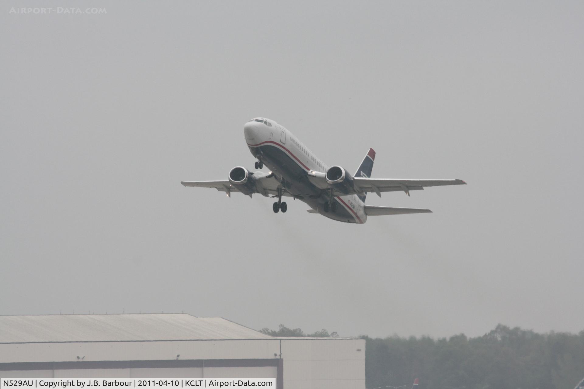 N529AU, 1989 Boeing 737-3B7 C/N 24411, Cloud cover less than 1000 AGL