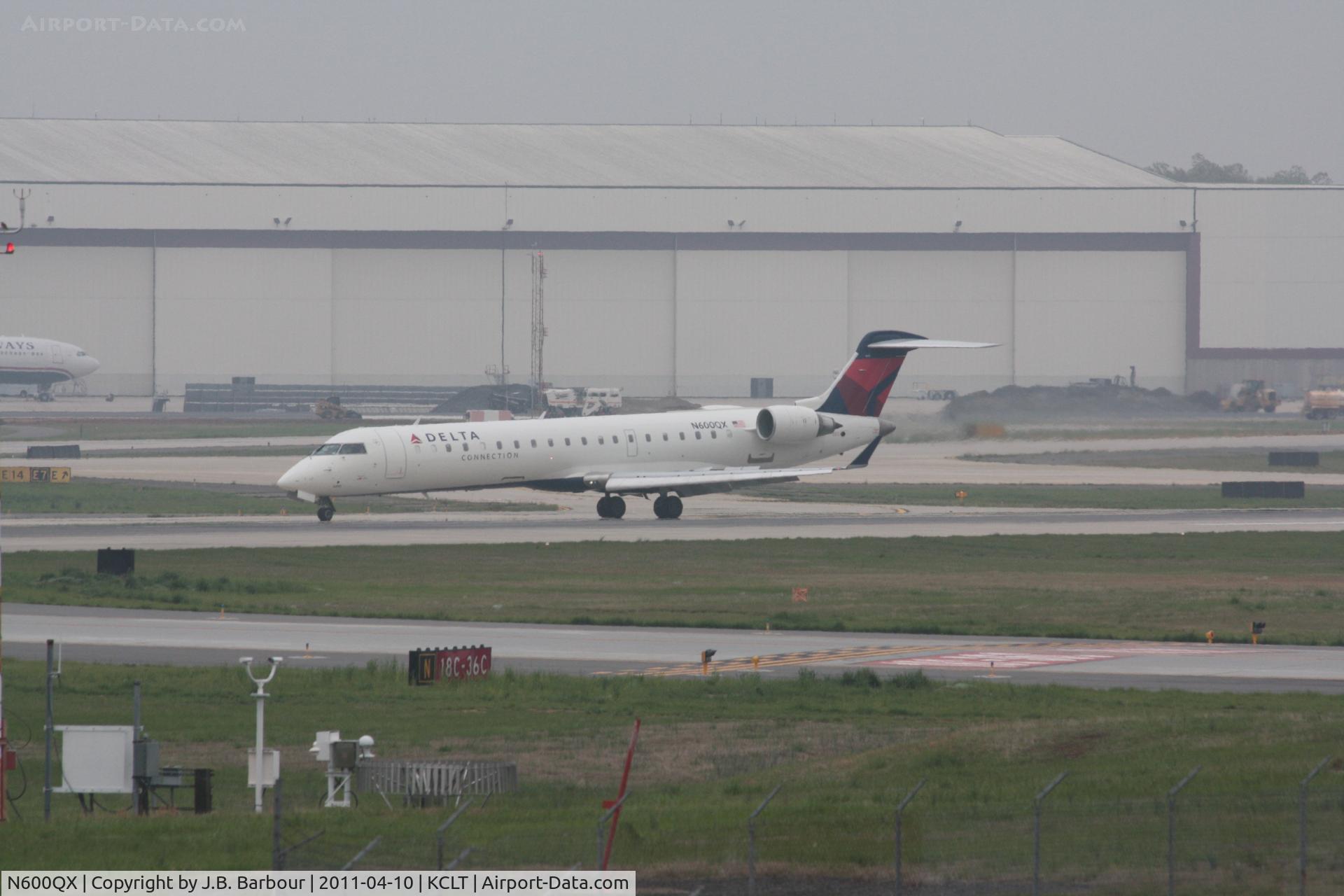 N600QX, 2001 Bombardier CRJ-701 (CL-600-2C10) Regional Jet C/N 10005, Cloud cover less than 1000 AGL