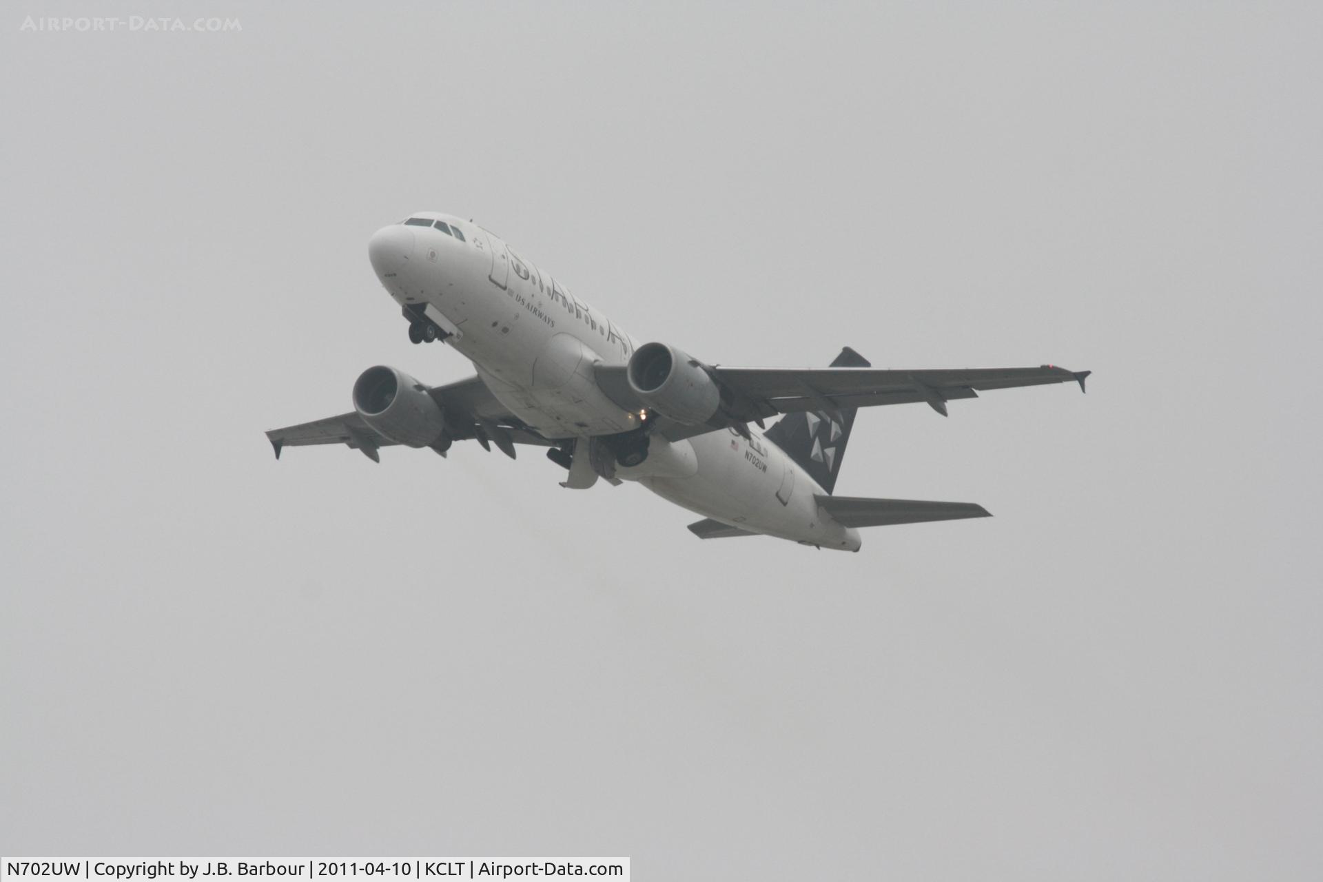 N702UW, 1998 Airbus A319-112 C/N 0896, Cloud cover less than 1000 AGL