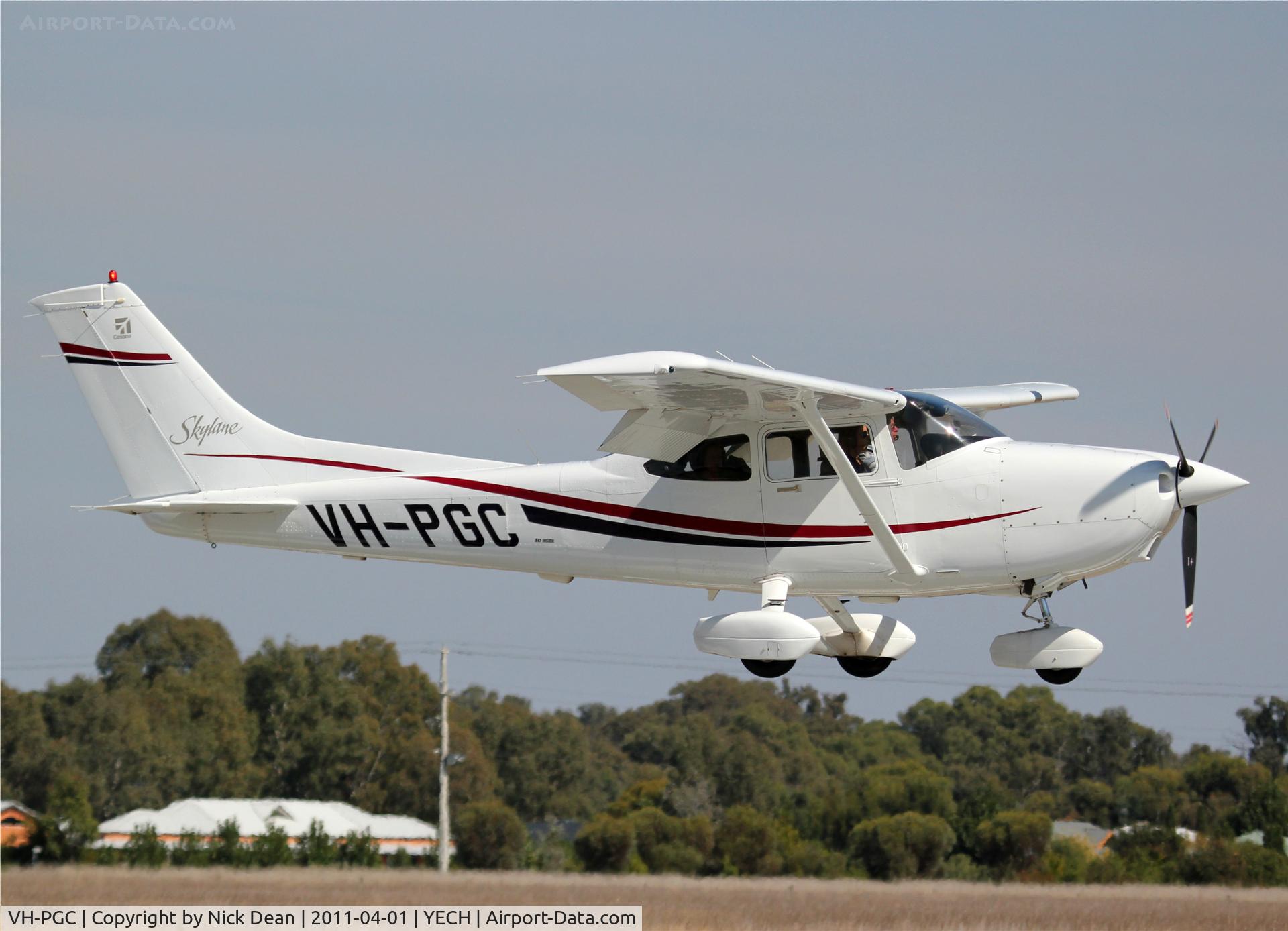 VH-PGC, 1999 Cessna 182S Skylane C/N 18280648, YECH AAAA national fly in 2011