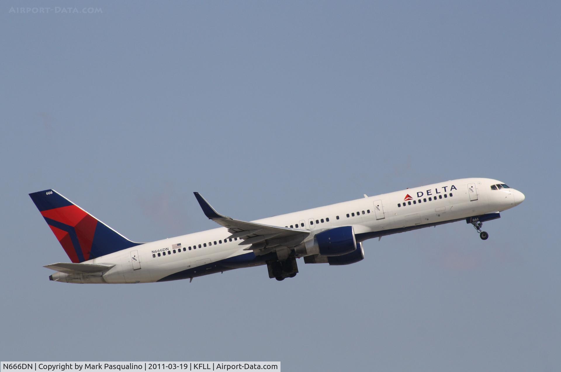 N666DN, 1991 Boeing 757-232 C/N 25034, Boeing 757-200