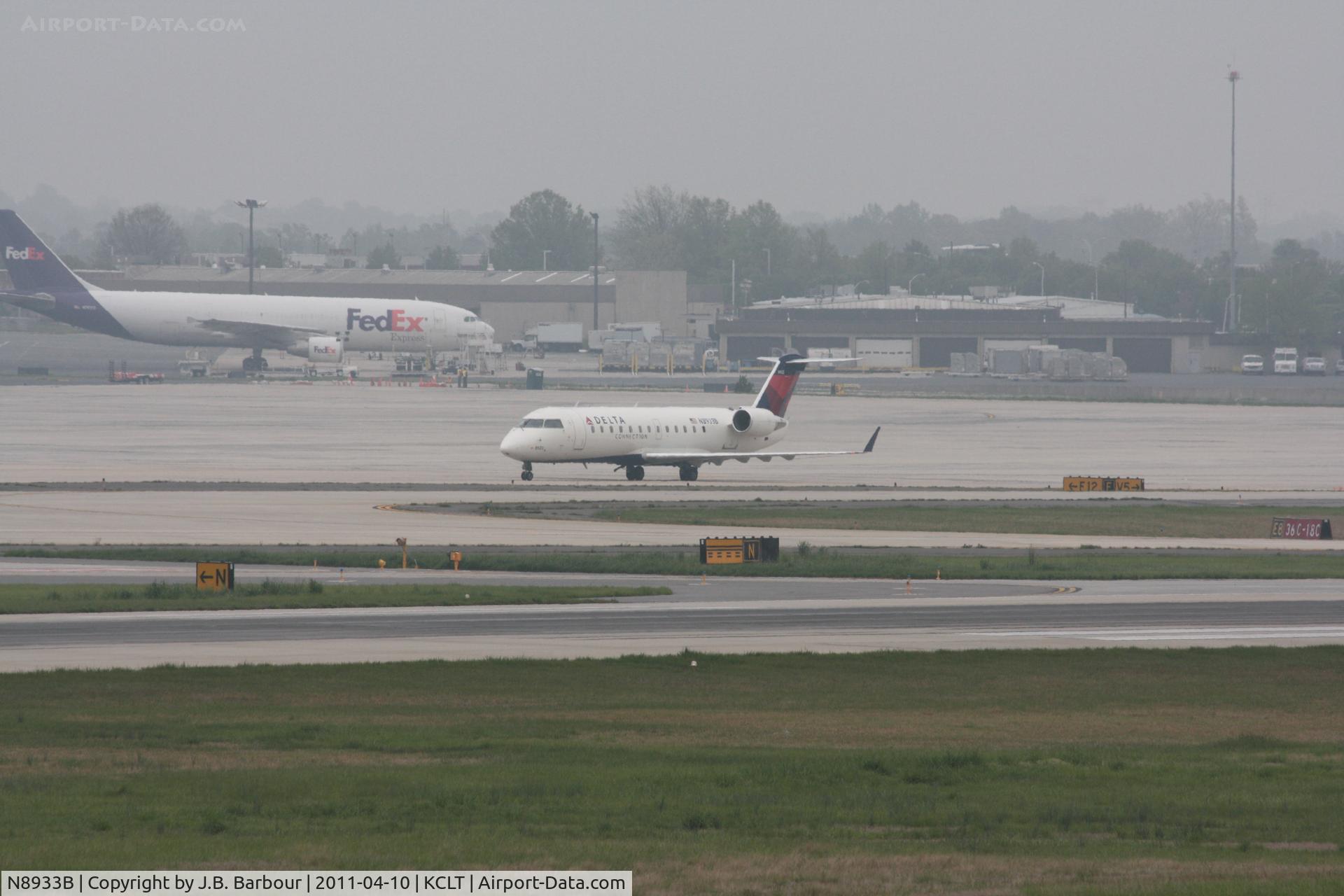 N8933B, 2004 Bombardier CRJ-200 (CL-600-2B19) C/N 7933, Cloud cover less than 1000 AGL
