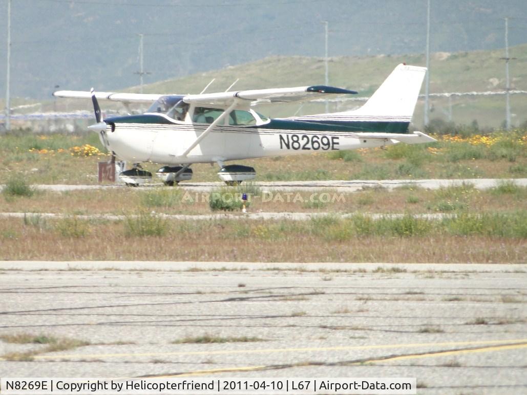 N8269E, 1979 Cessna 172N C/N 17272159, Turning off of the runway and preparing to taxi back for take off