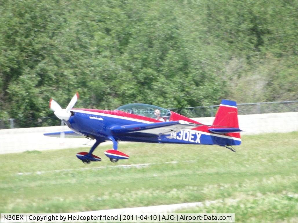 N30EX, Extra EA-300/L C/N 058, Fast landing