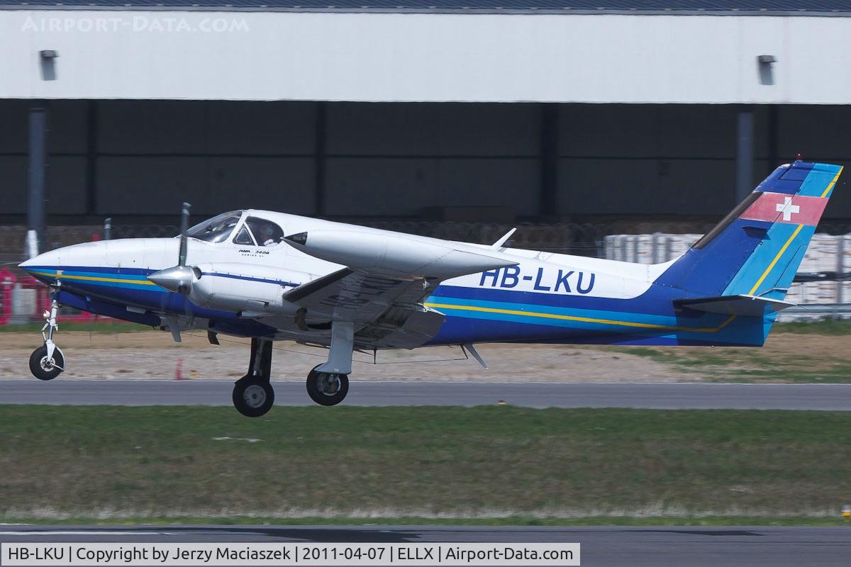 HB-LKU, 1978 Cessna 340A C/N 340A0493, HB-LKU_
Cessna CE 340A