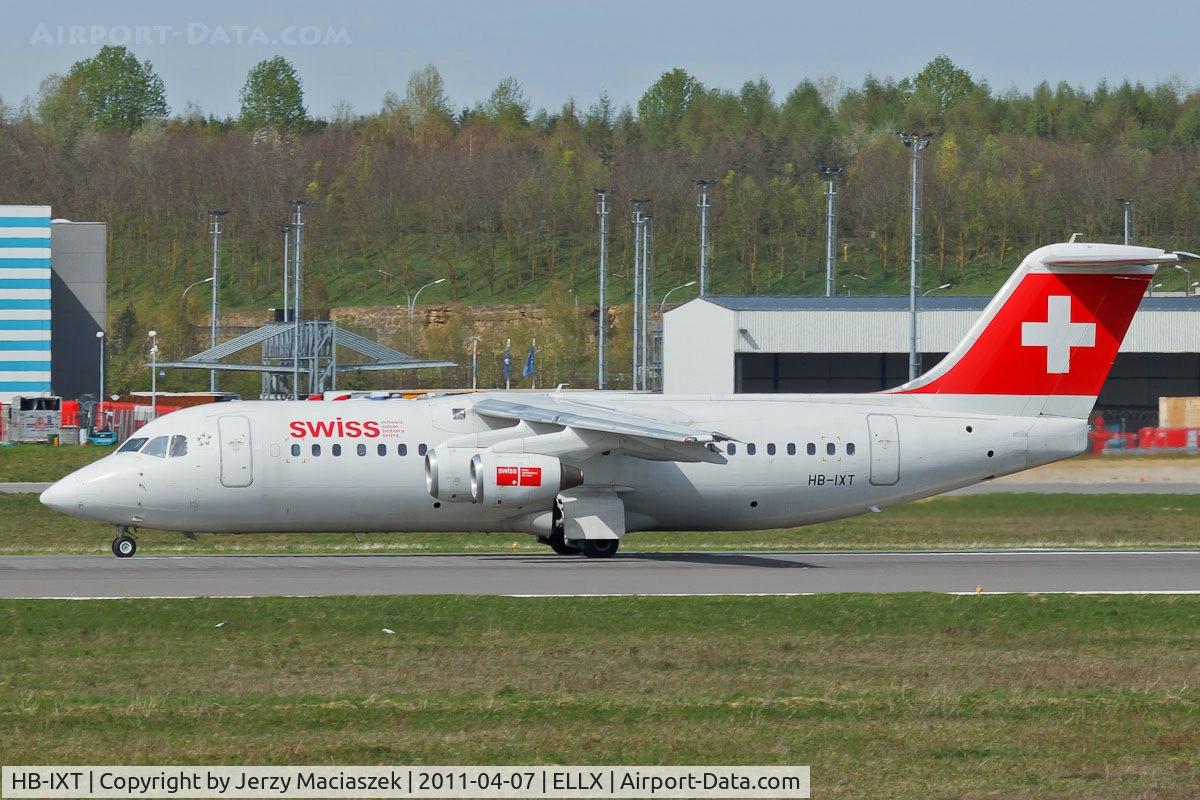 HB-IXT, 1995 British Aerospace Avro 146-RJ100 C/N E3259, HB-IXT_
 British Aerospace Avro 146 RJ-100