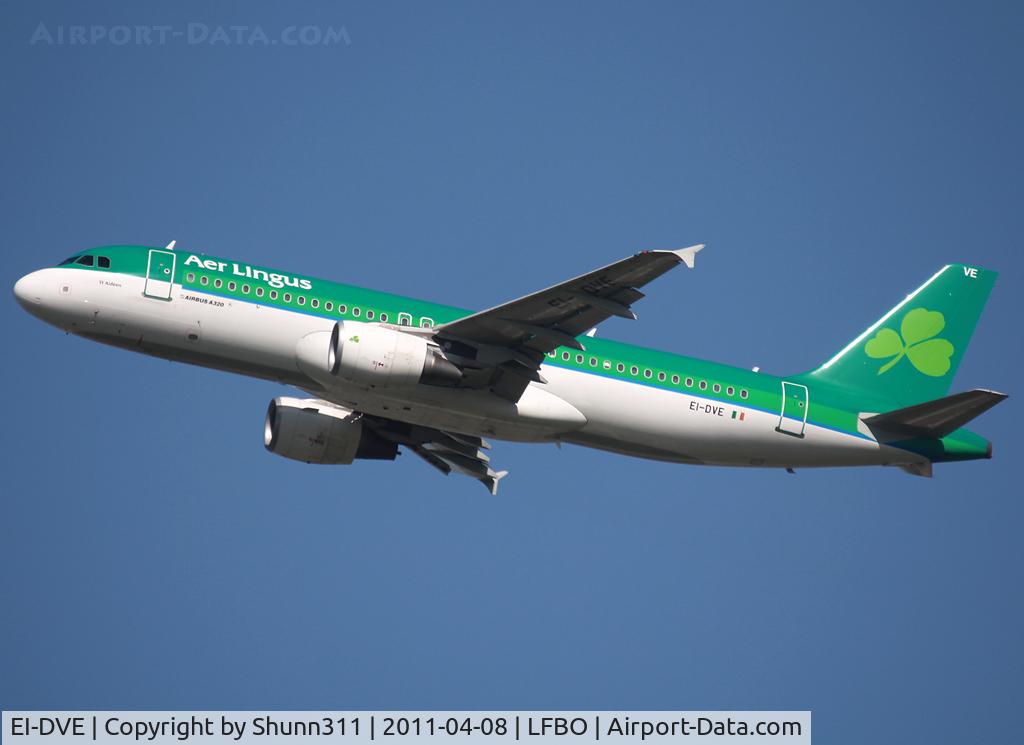 EI-DVE, 2007 Airbus A320-214 C/N 3219, Taking off rwy 32R