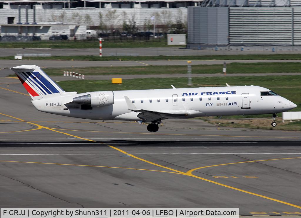 F-GRJJ, 1997 Canadair CRJ-100ER (CL-600-2B19) C/N 7190, Landing rwy 14R