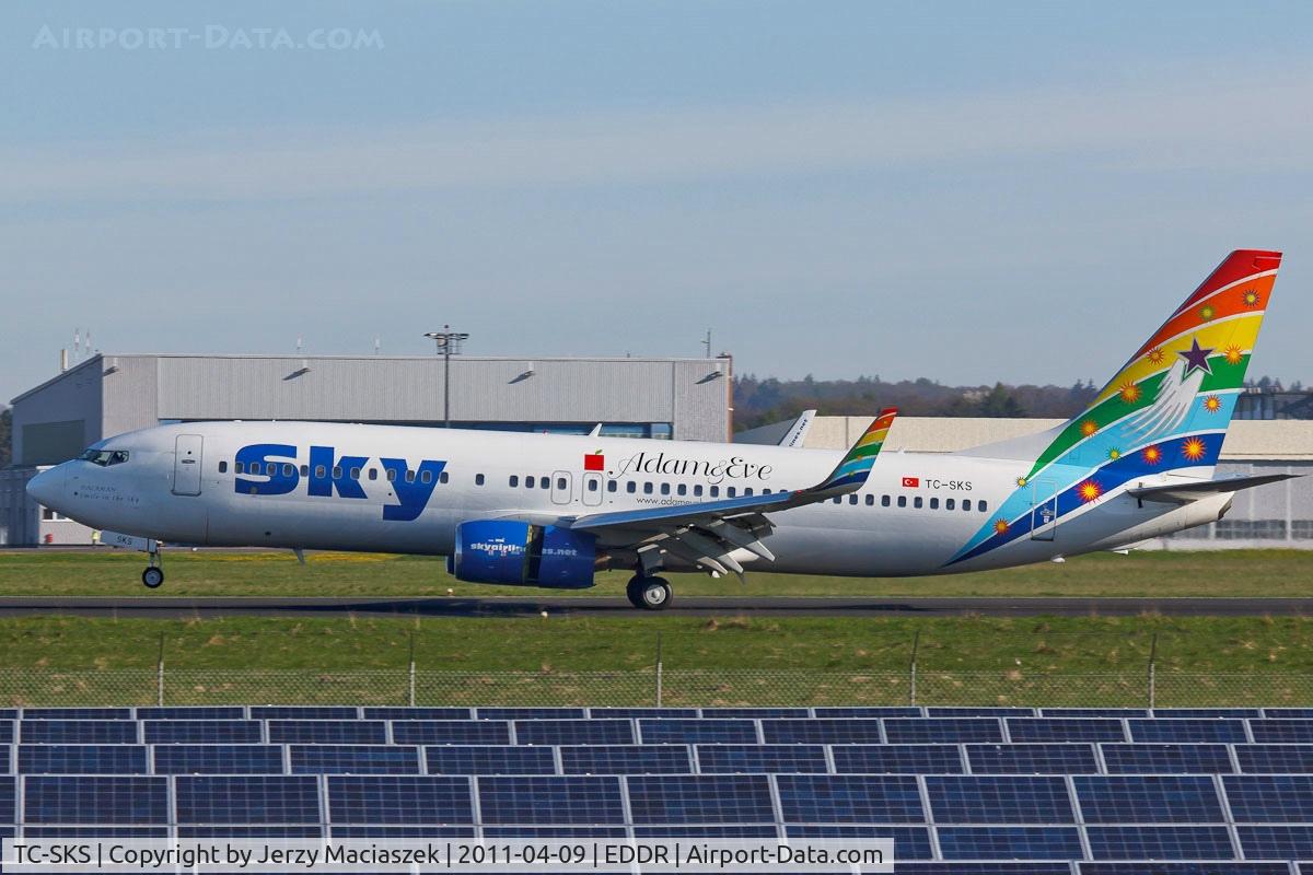 TC-SKS, 2001 Boeing 737-83N C/N 32348, TC-SKS_
BOEING 737-83N/W