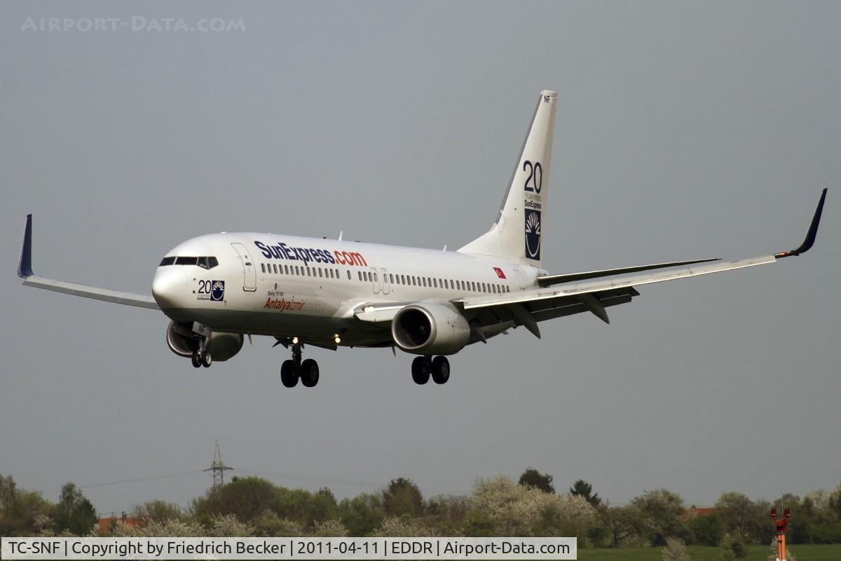 TC-SNF, 2008 Boeing 737-8HC C/N 36529, short final