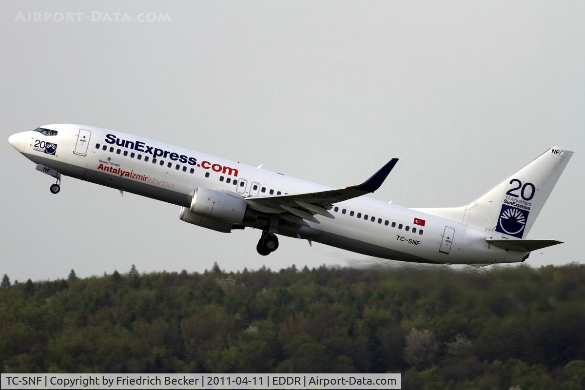 TC-SNF, 2008 Boeing 737-8HC C/N 36529, climb out via RW27