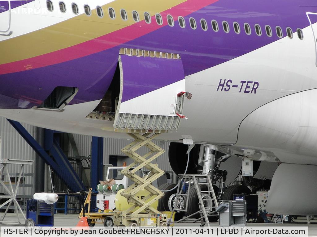 HS-TER, 2009 Airbus A330-343X C/N 1060, parking Sogerma