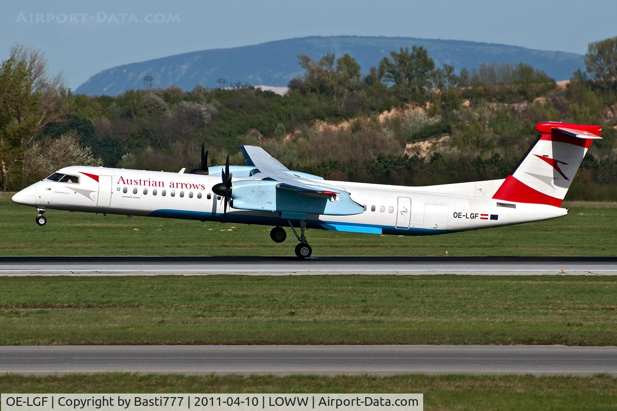 OE-LGF, 2002 De Havilland Canada DHC-8-402Q Dash 8 C/N 4068, OE-LGF, crosswind landing, VIE.