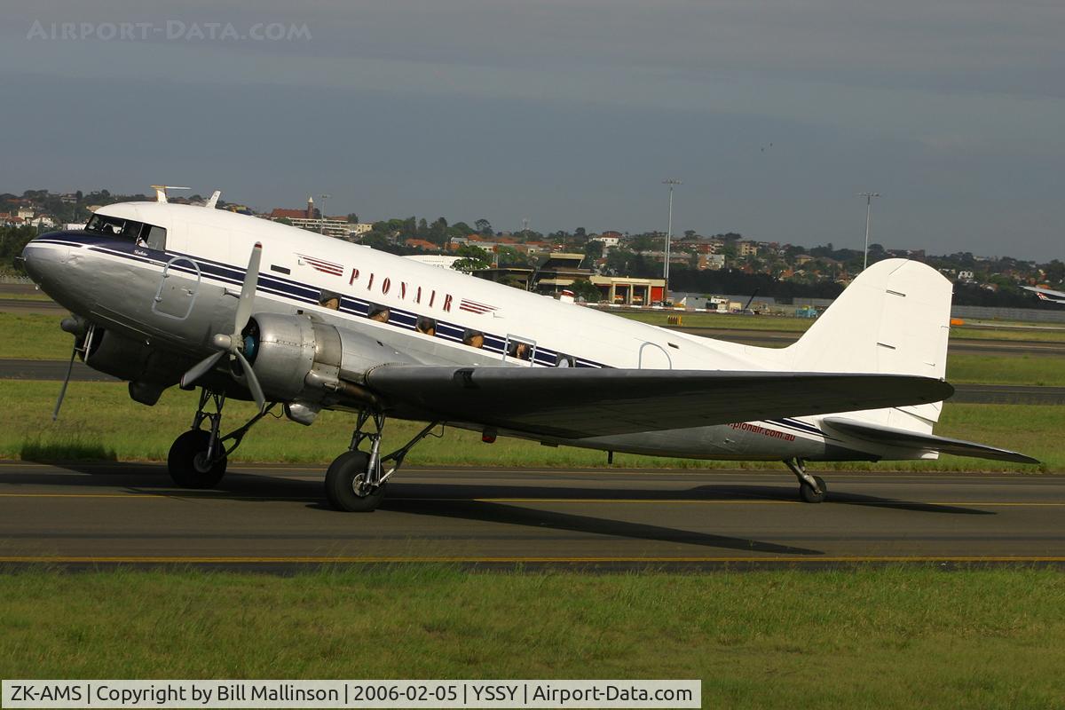 ZK-AMS, 1943 Douglas DC3C-S1C3G (C-47A) C/N 9286, early morning jaunts over SYD