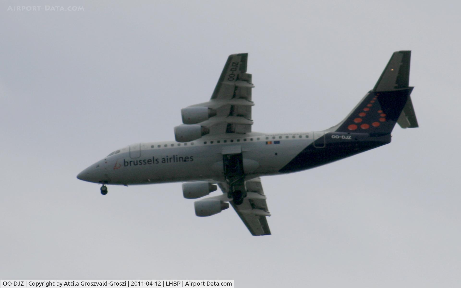 OO-DJZ, 1997 British Aerospace Avro 146-RJ85 C/N E.2305, Getting off direction Budapest Ferihegy onto an International Airport, in Üllö city airspace.