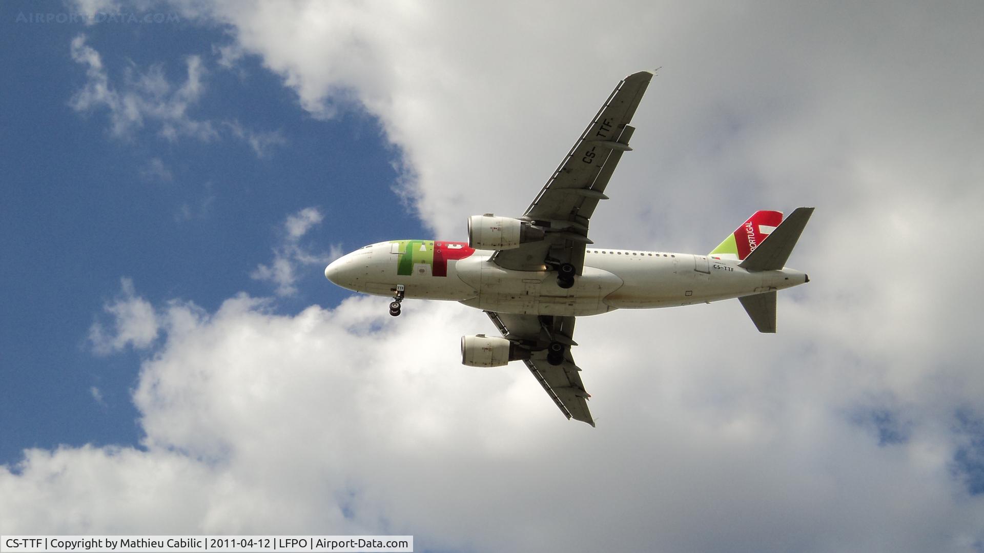 CS-TTF, 1998 Airbus A319-111 C/N 837, Airbus A319-111 landing runway 26