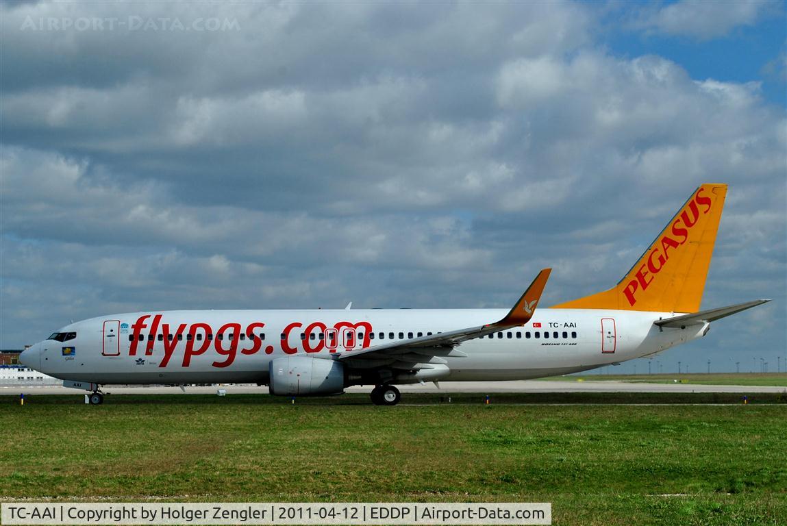 TC-AAI, 2008 Boeing 737-82R C/N 35699, Taxiing the long way to two six right.......