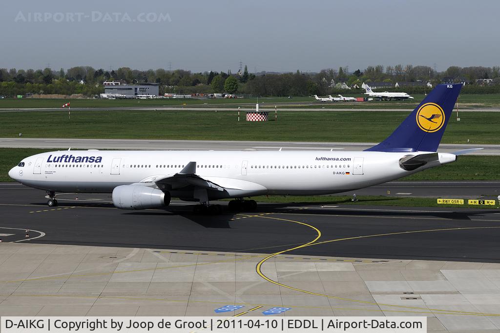 D-AIKG, 2005 Airbus A330-343X C/N 645, rolling toward departure