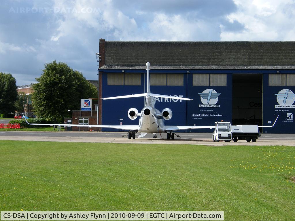 CS-DSA, 2007 Dassault Falcon 7X C/N 030, Preparing to depart Cranfield