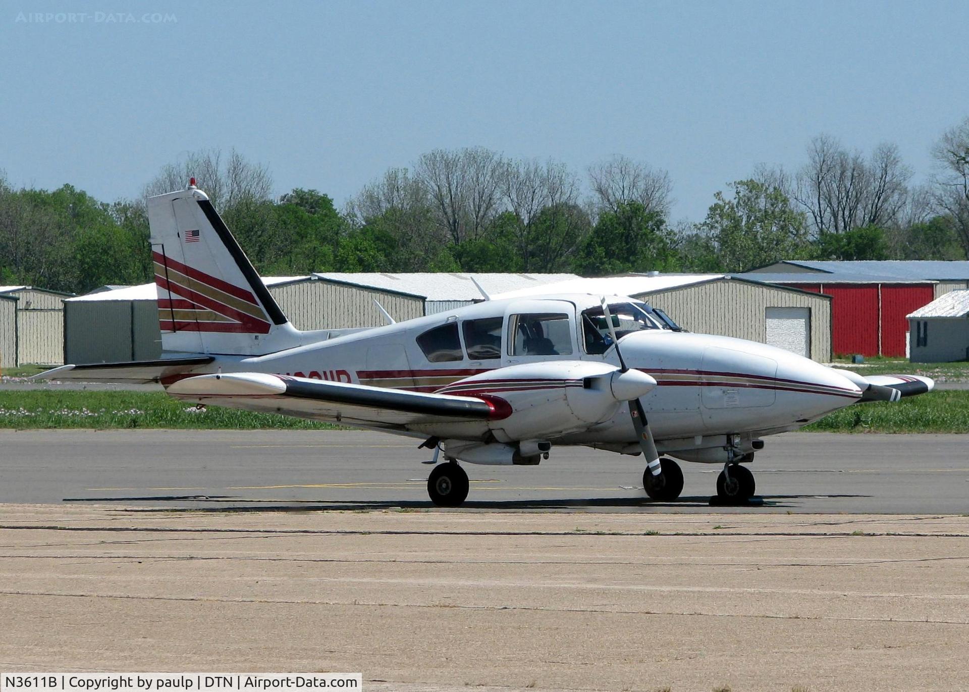 N3611B, 1970 Piper PA-23-250 Aztec E C/N 27-4579, At Downtown Shreveport.