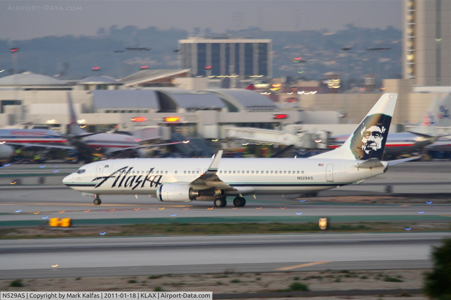 N529AS, 2010 Boeing 737-890 C/N 35198, Alaska Airlines Boeing 737-890, ASA257 arriving from MMZO (Playa de Oro Int'l), on TWY P KLAX.