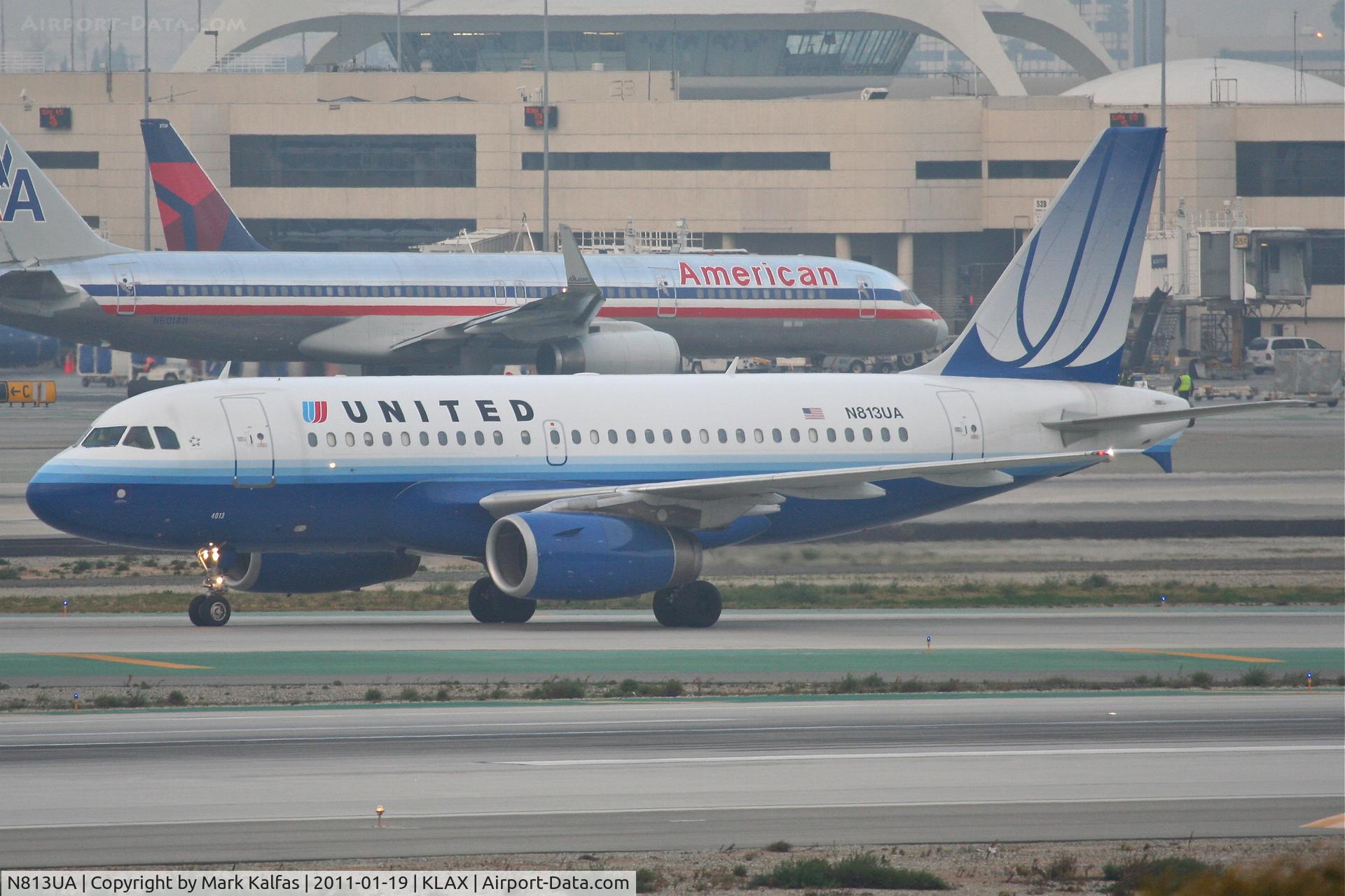 N813UA, 1998 Airbus A319-131 C/N 858, United Airlines Airbus A319-131, UAL798 arriving from MMSD (Los Cabos), TWY H KLAX.