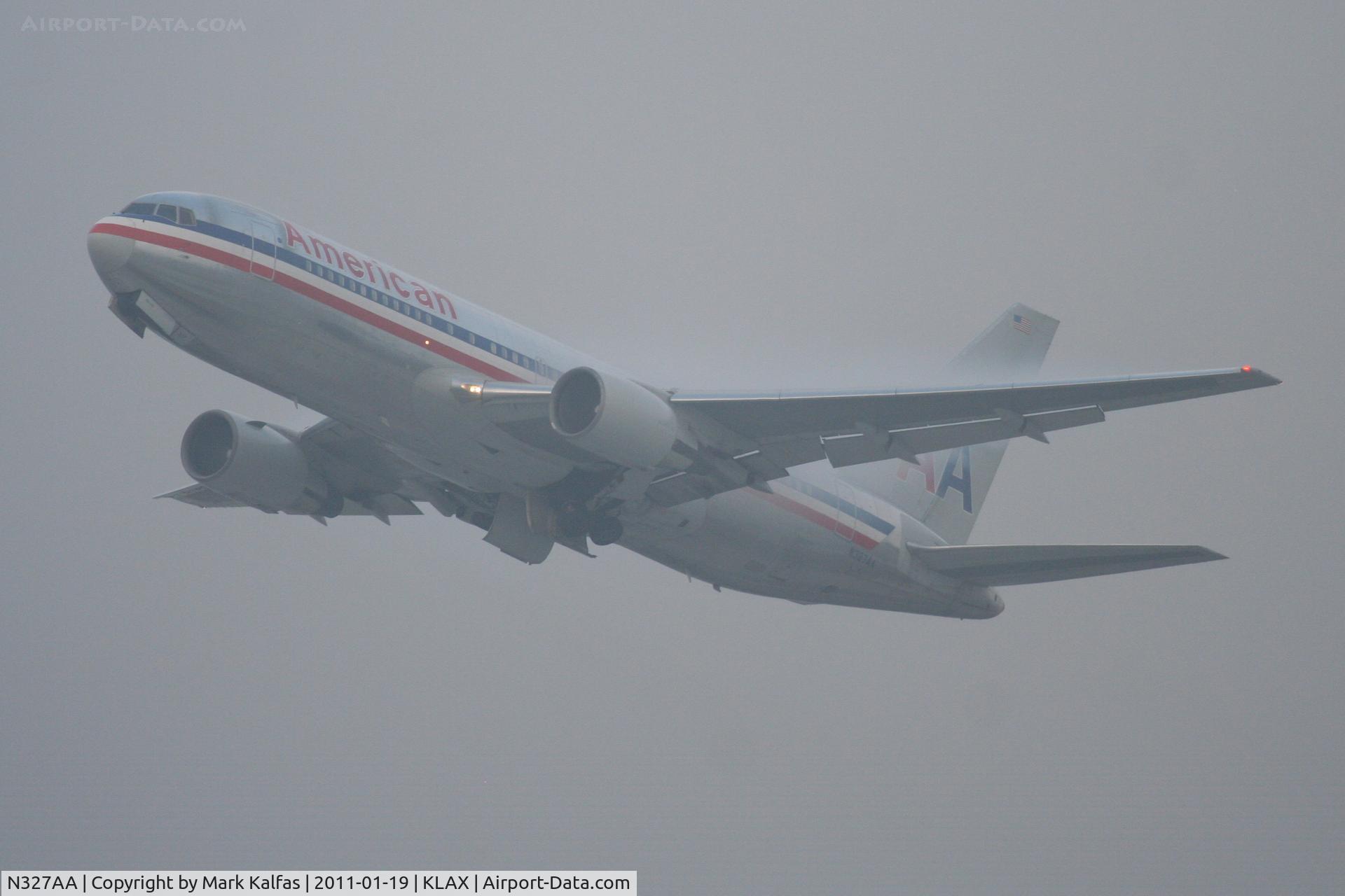 N327AA, 1986 Boeing 767-223 C/N 22327, American Airlines Boeing 767-223, AAL180 departing RWY 25R KLAX, enroute to KJFK.
