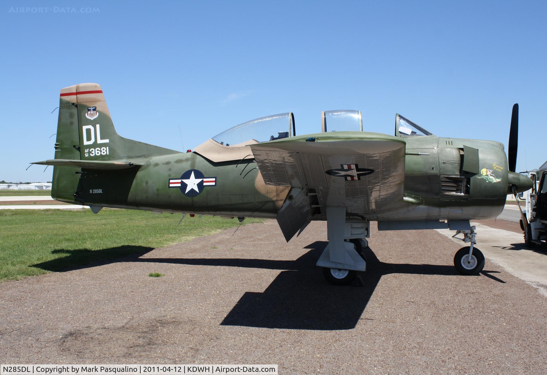 N285DL, 1951 North American T-28D Trojan C/N 174-219 (51-3681), North American T-28D