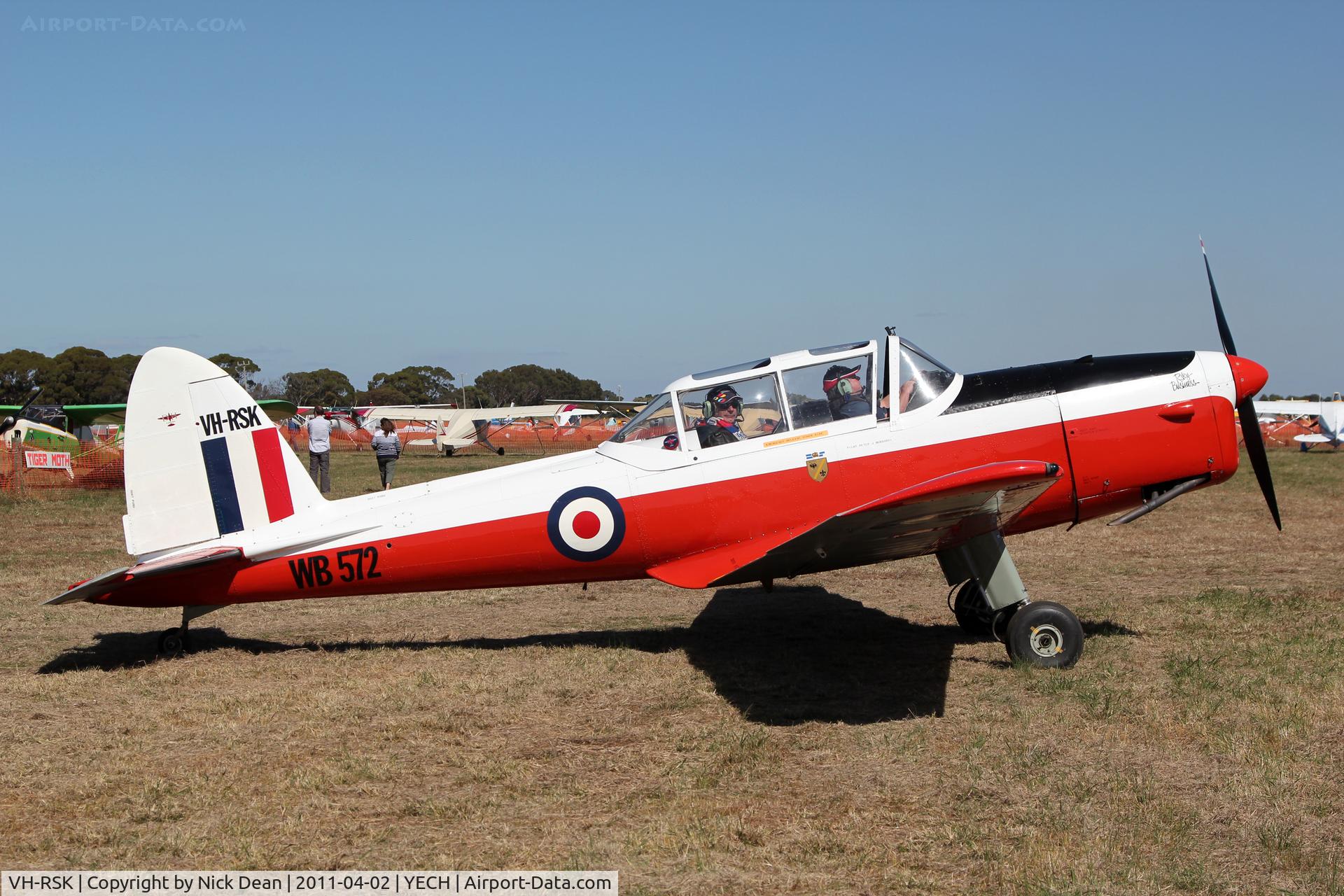 VH-RSK, 1950 De Havilland DHC-1 Chipmunk 22 C/N C1/0024, YECH AAAA National fly in 2011
