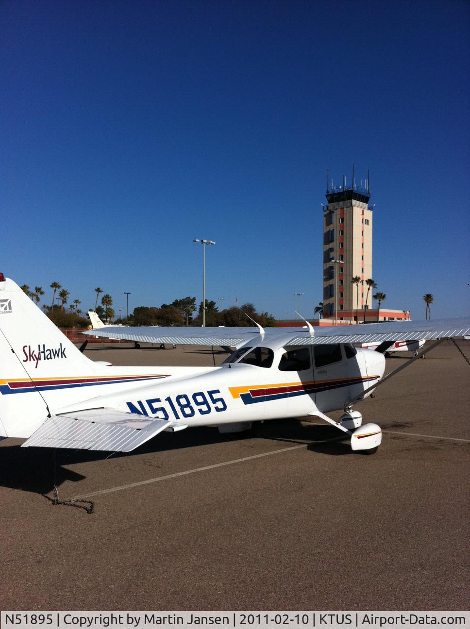 N51895, 2002 Cessna 172R C/N 17281112, N51895 at its new home in Tucson