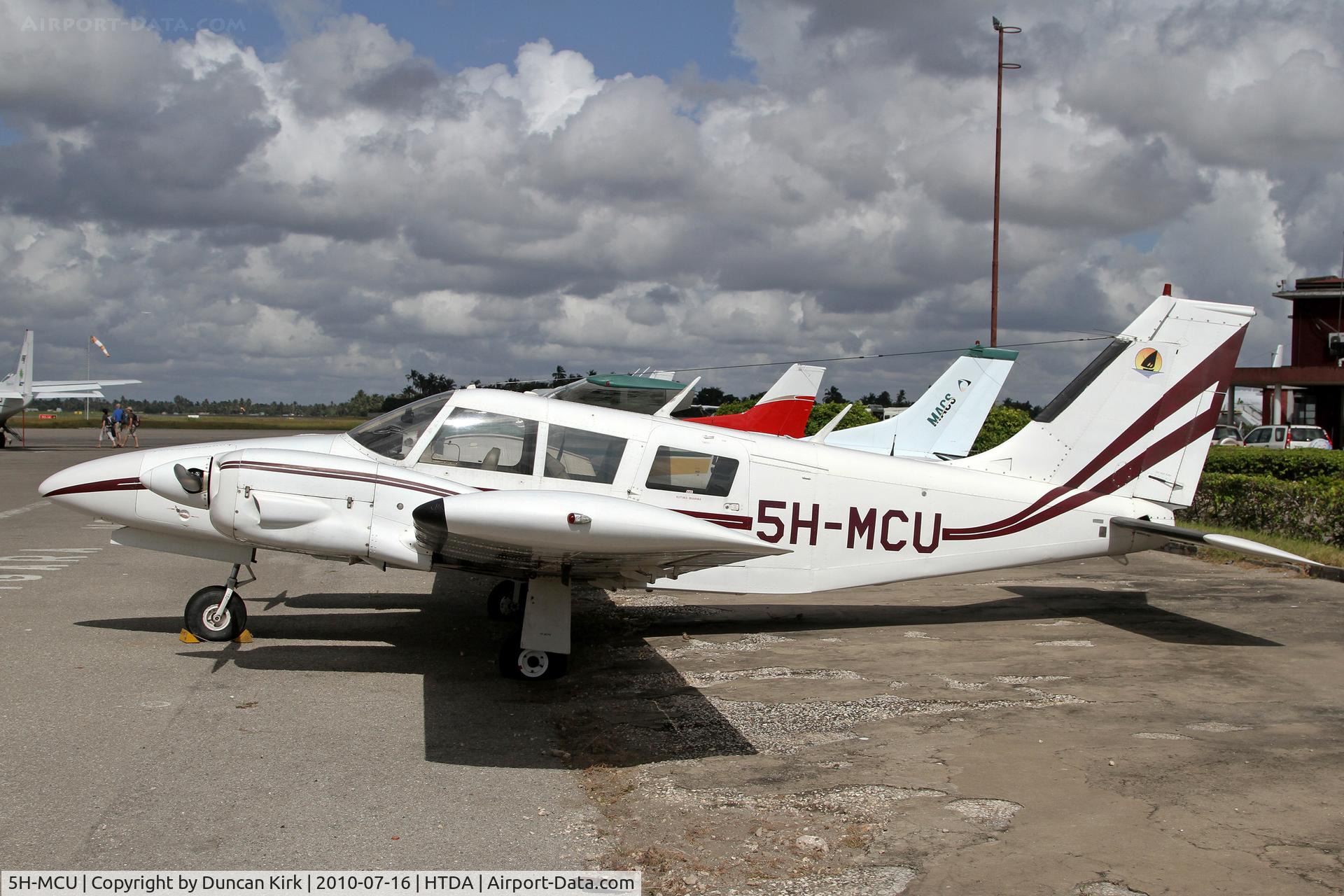 5H-MCU, 1971 Piper PA-34-200 Seneca C/N 34-7250018, Seneca on Dar Es Salaam's commuter ramp