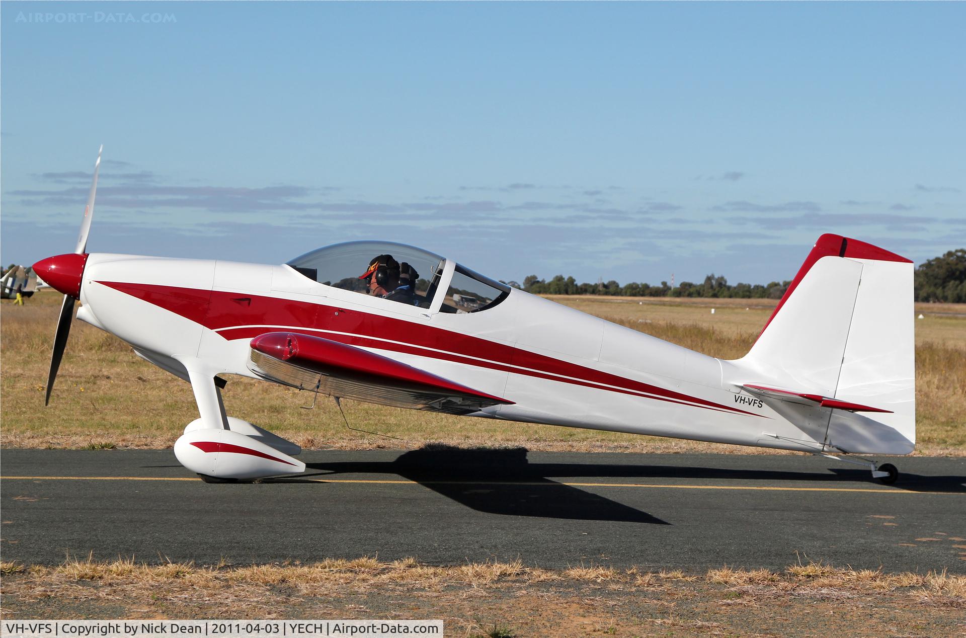 VH-VFS, Vans RV-7 C/N 73058, YECH AAAA National fly in 2011