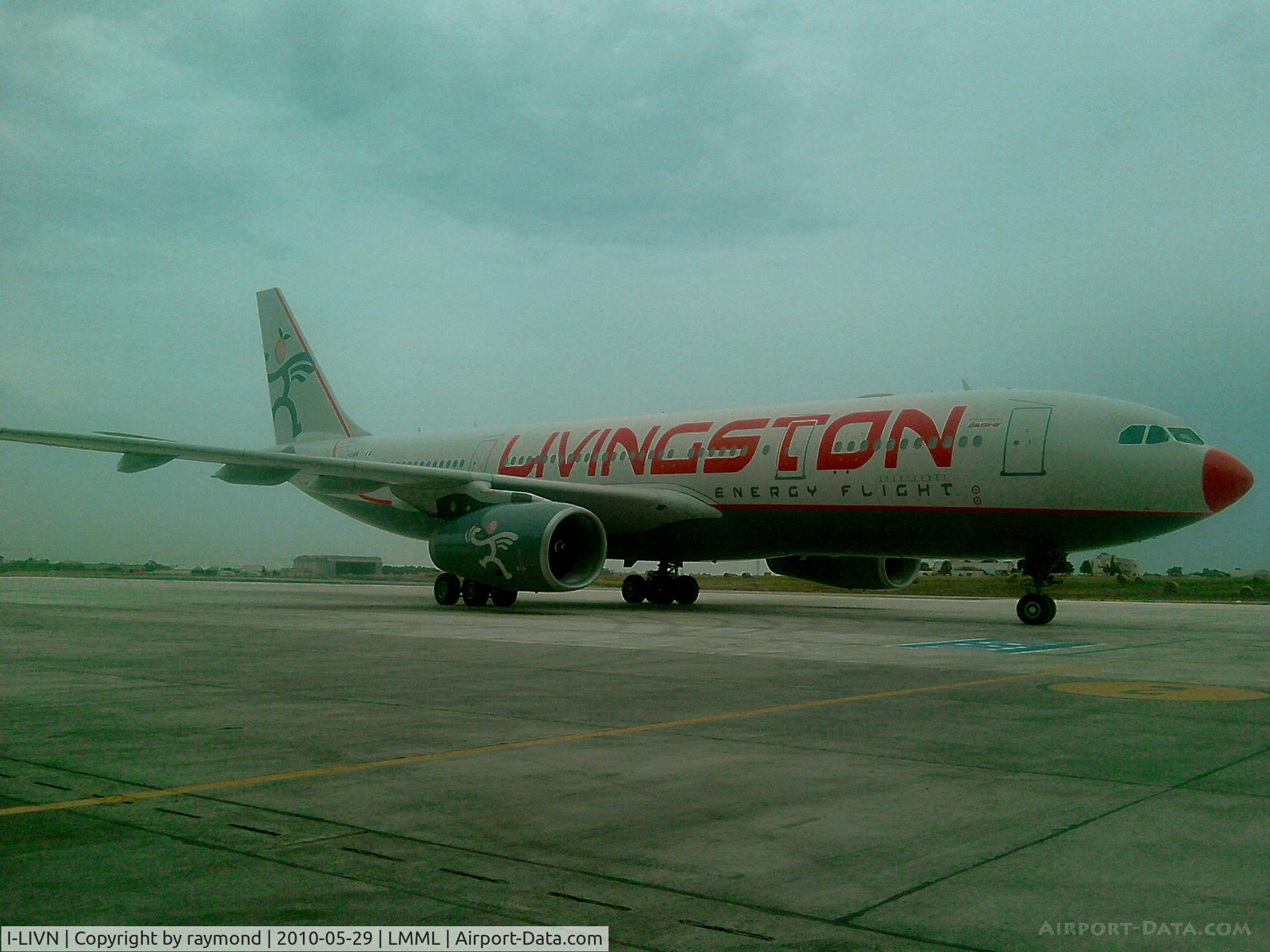 I-LIVN, 2004 Airbus A330-243 C/N 597, A330 I-LIVN Livingston