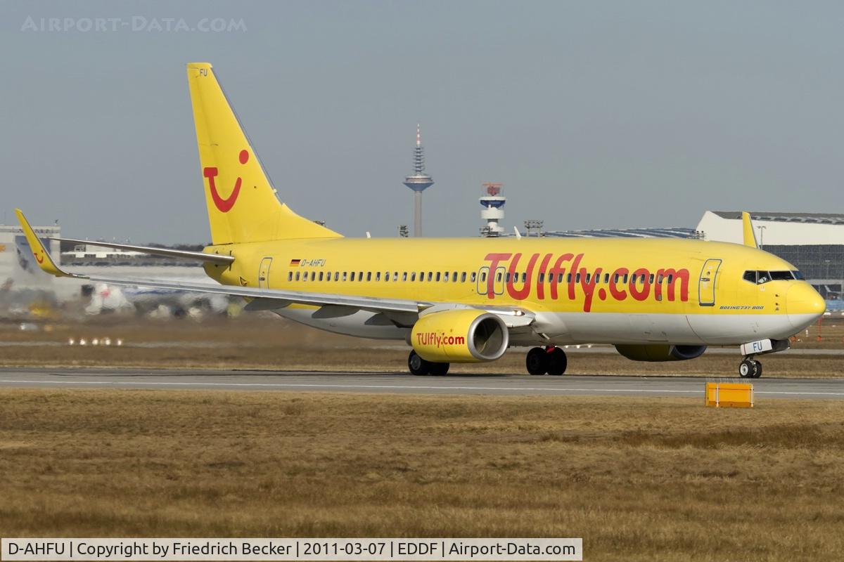 D-AHFU, 2000 Boeing 737-8K5 C/N 30414, departure via RW18W