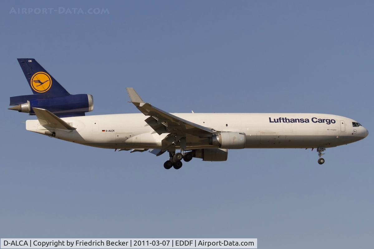 D-ALCA, 1998 McDonnell Douglas MD-11F C/N 48781, on final