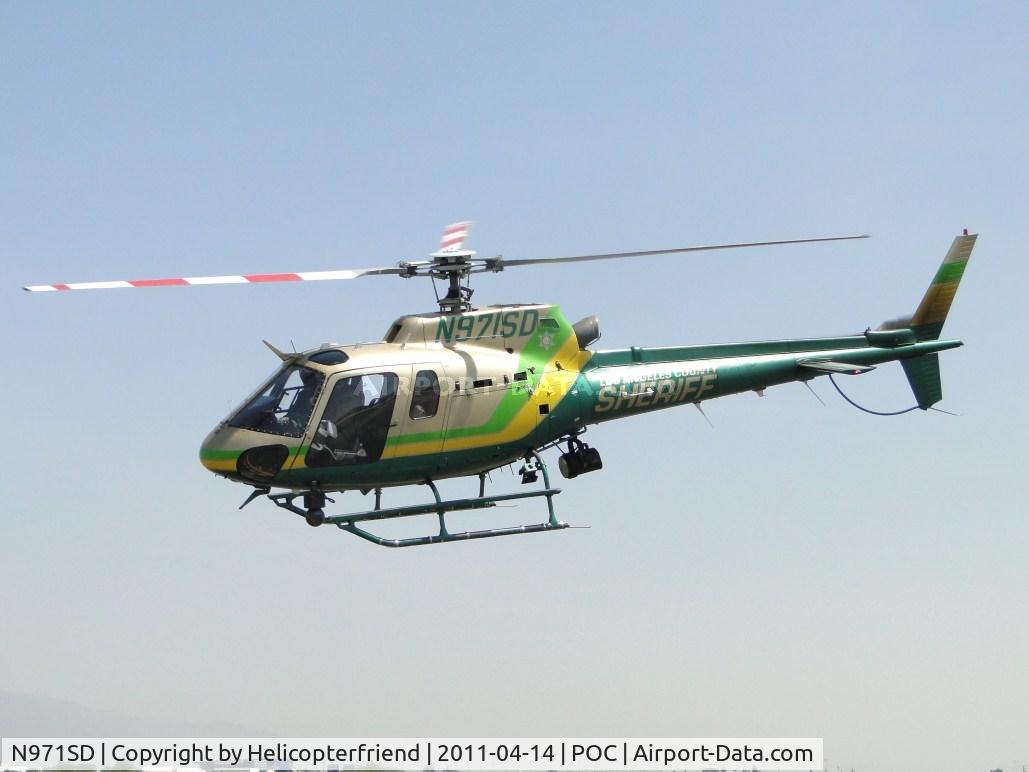 N971SD, 2003 Eurocopter AS-350B-2 Ecureuil C/N 3747, Heading out on patrol after tower cleared them for take off