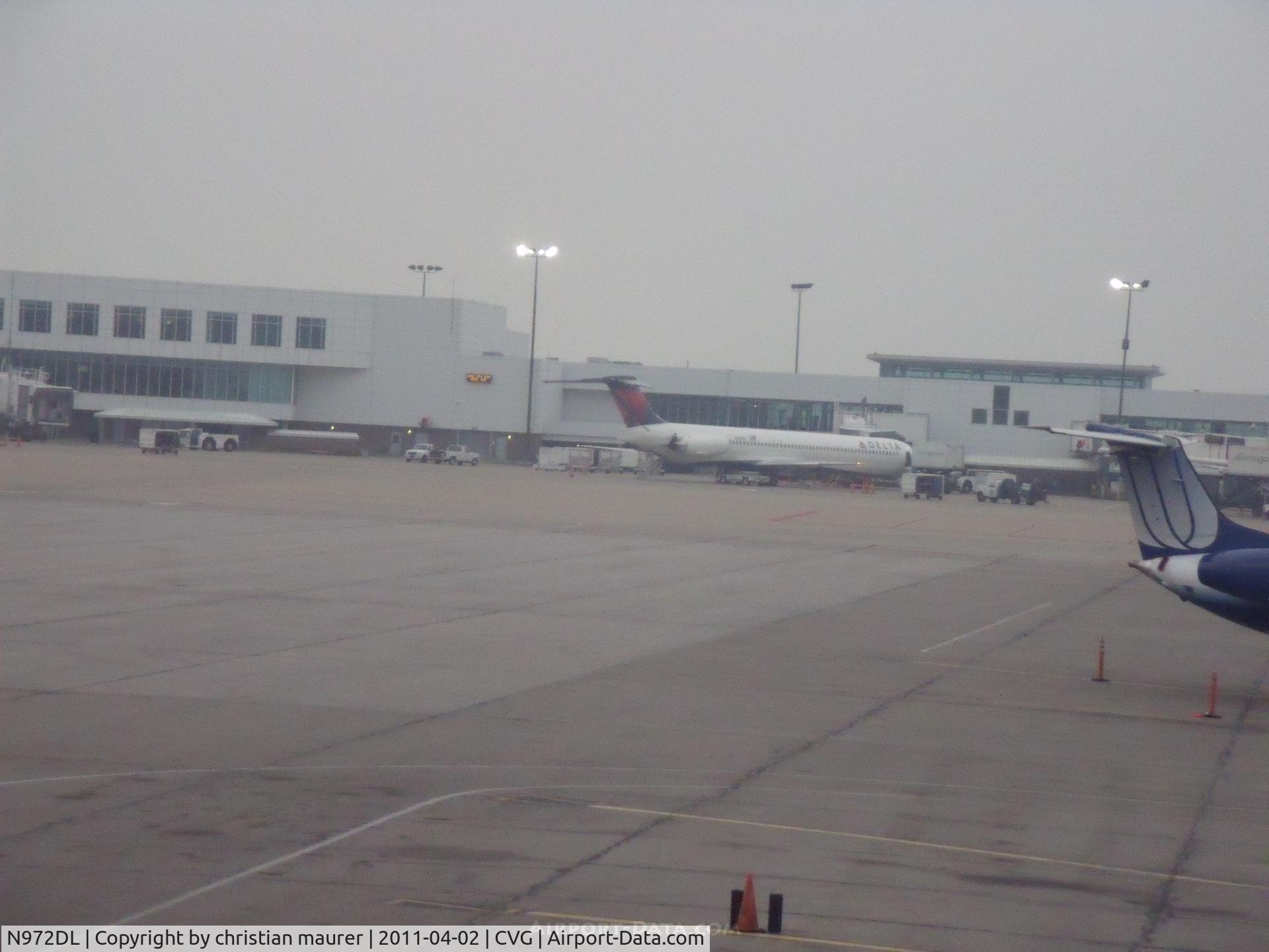N972DL, 1991 McDonnell Douglas MD-88 C/N 53215, mcdonnell douglas md-88